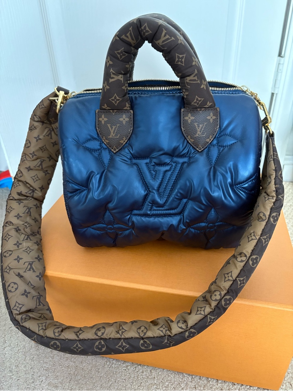 Louis Vuitton Speedy Bandouliere 25 monogram puffy bag